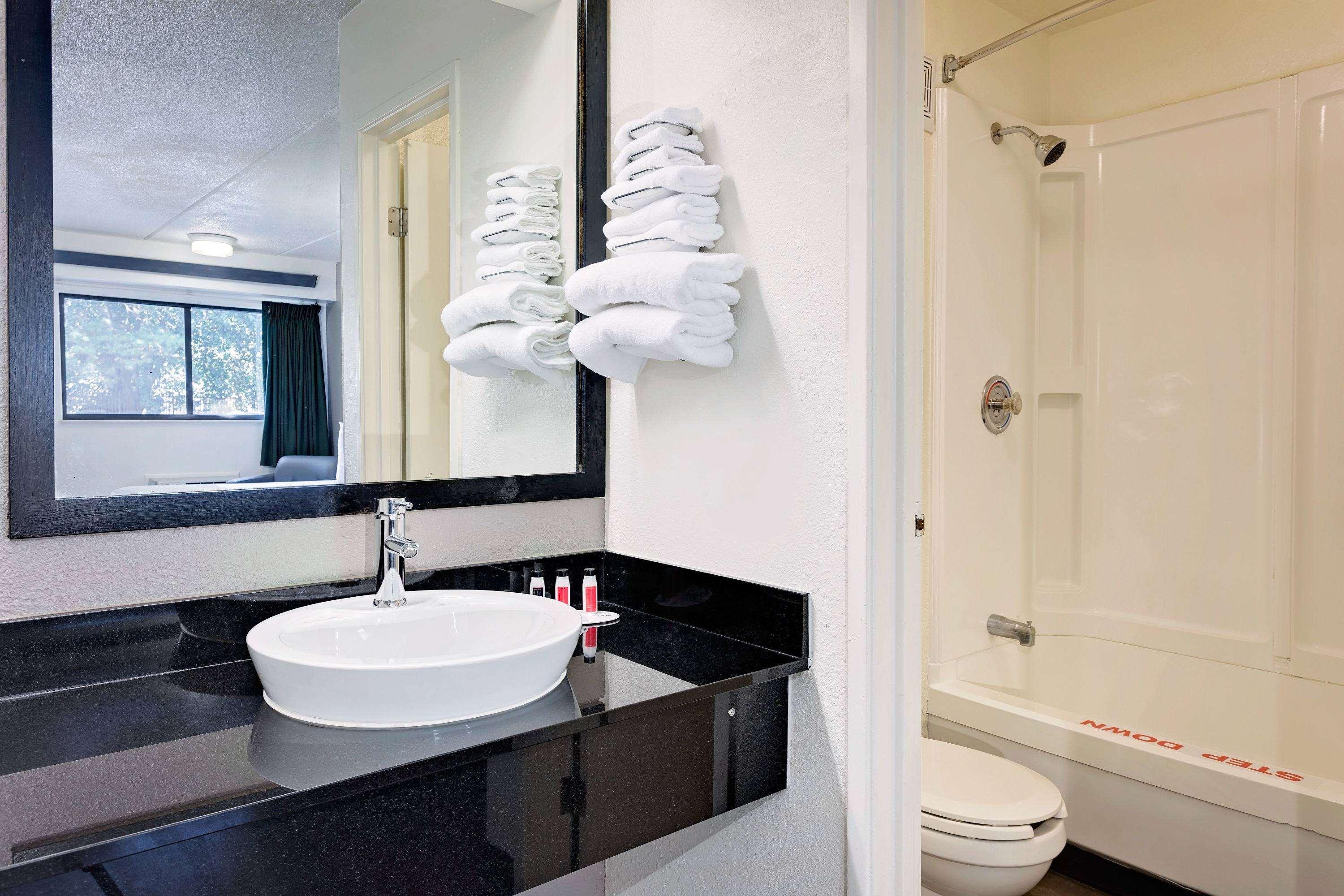 Travelodge By Wyndham College Park Esterno foto