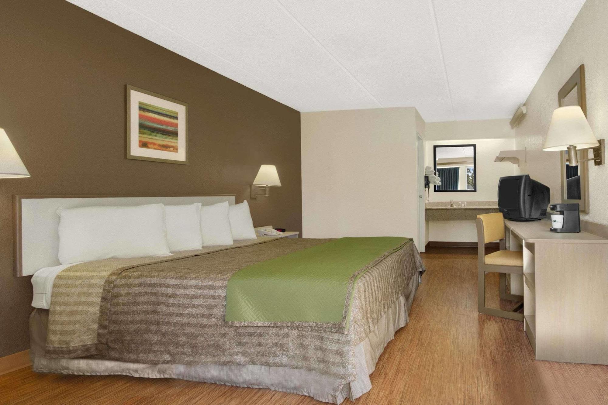 Travelodge By Wyndham College Park Esterno foto