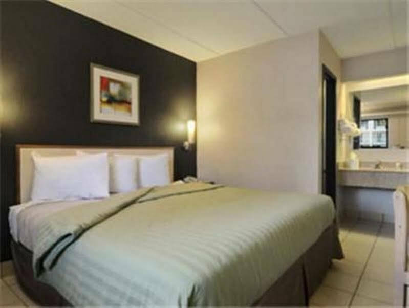 Travelodge By Wyndham College Park Esterno foto